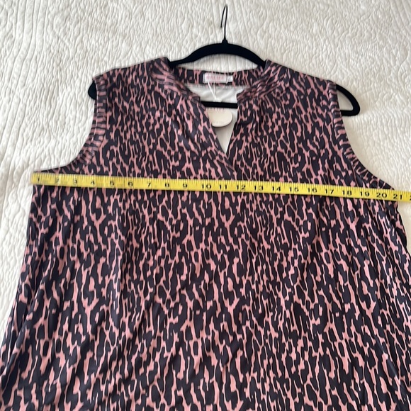 NWT print stretch sleeveless top - Picture 8 of 8